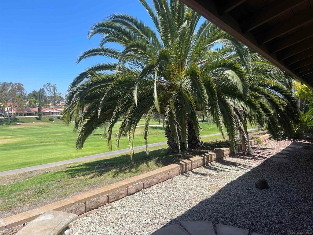 17547 Plaza Karena