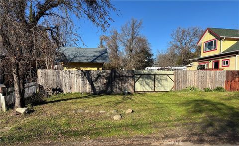 Photo of 320 Armstrong Street, Lakeport, CA 95453 (MLS # LC25225881)