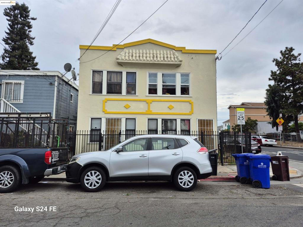 OAKLAND - Residential Income