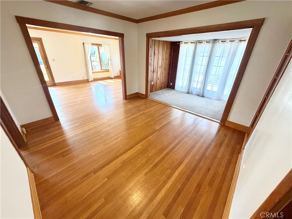 1182 N Mar Vista
