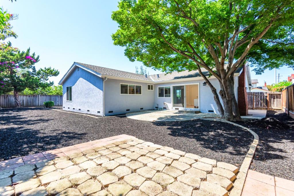 2222 Lacey Drive