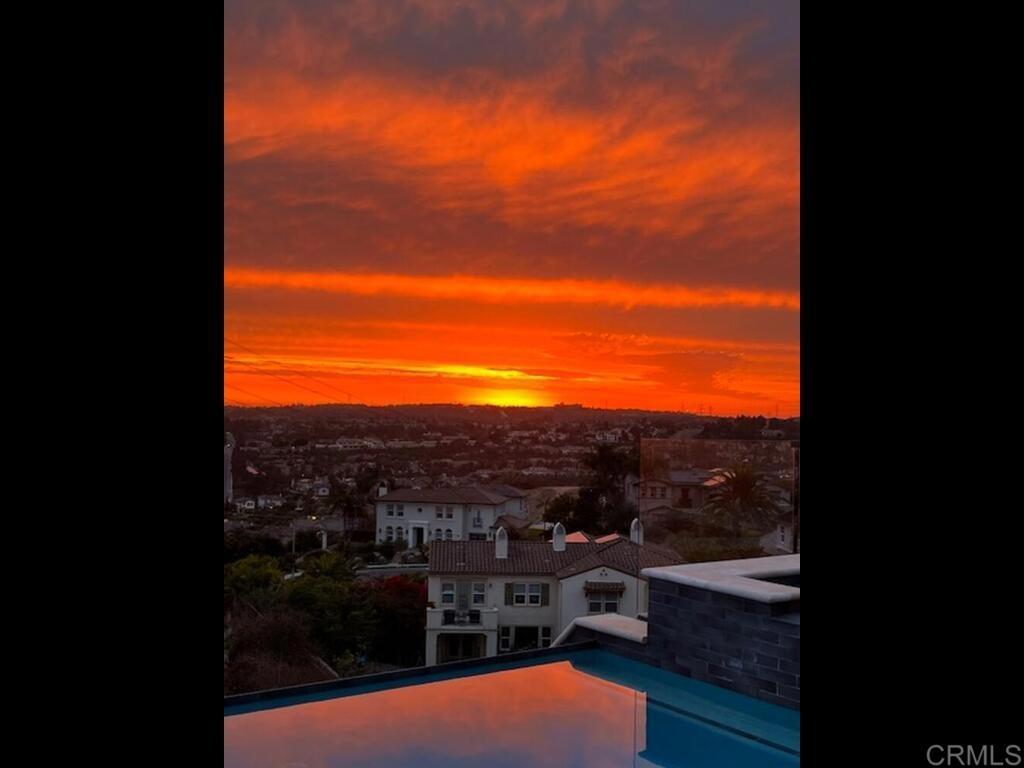 2414 Unicornio Street