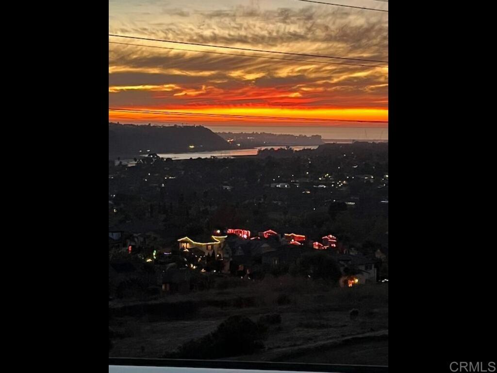 2414 Unicornio Street