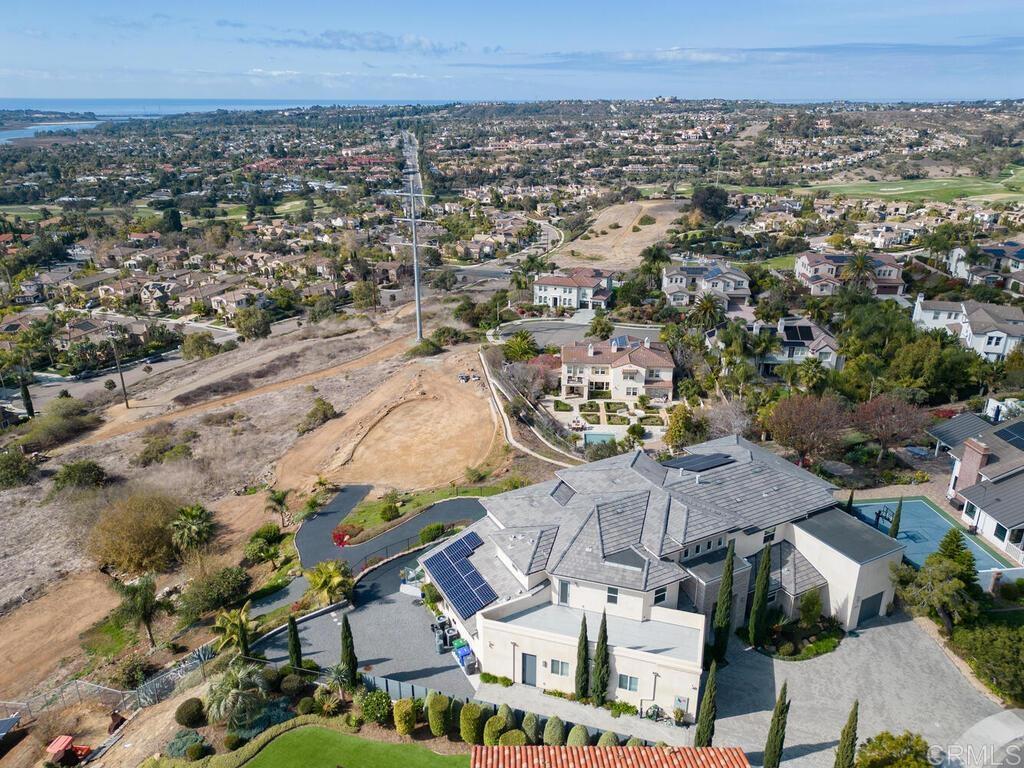 2414 Unicornio Street