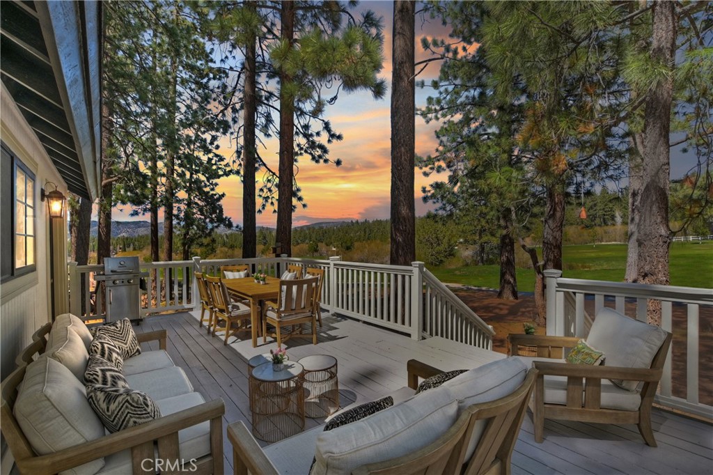 1053 Club View Drive