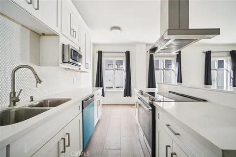 MLS: RS26073691