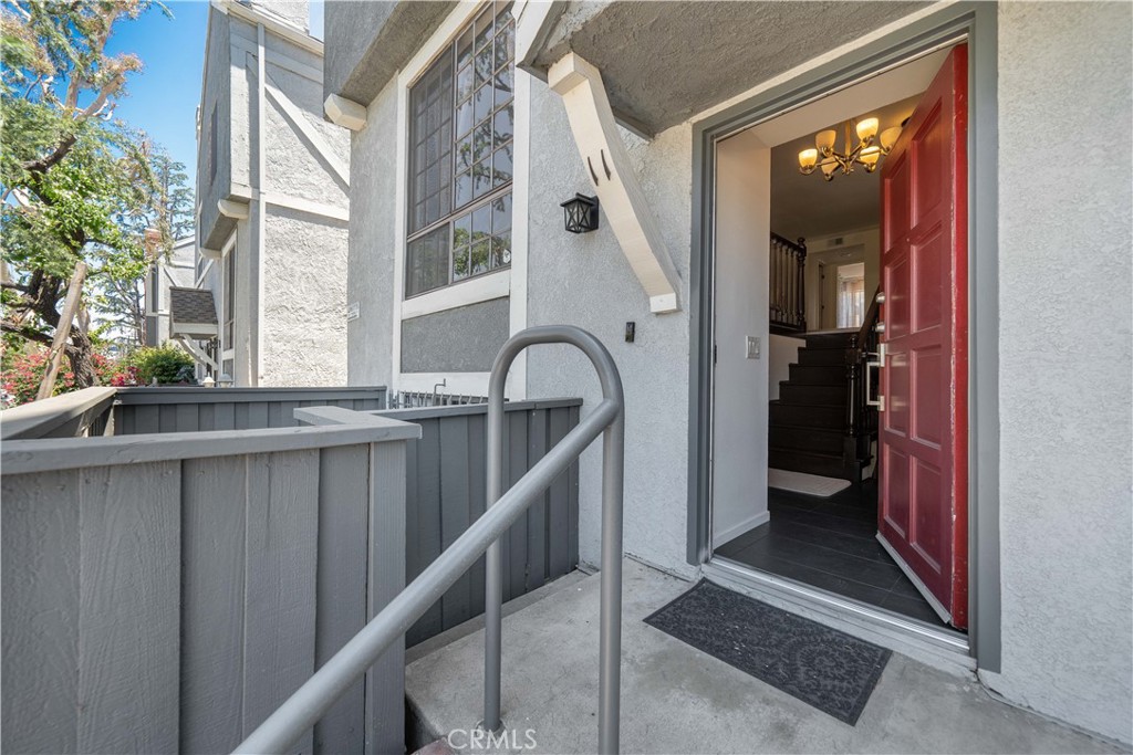 18100 Burbank Boulevard 11