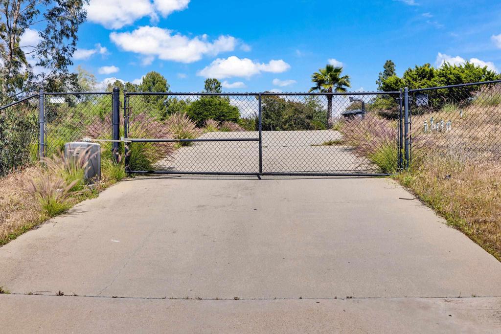 9878 Quail Canyon Road