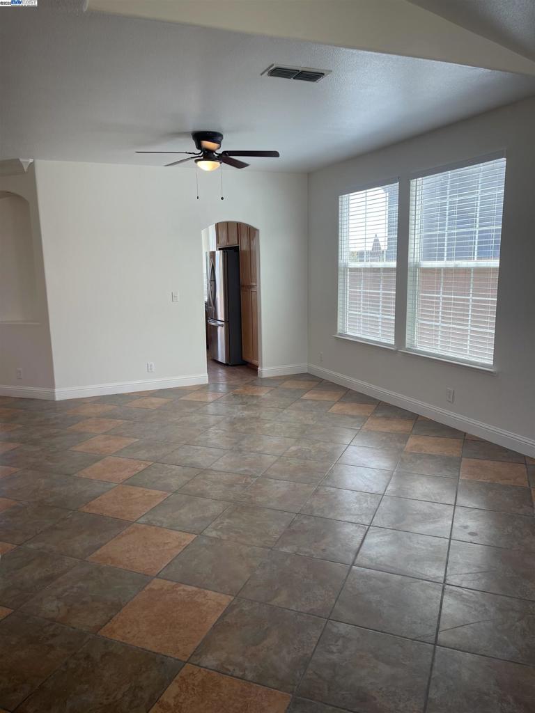 TRACY GARDENS - Residential