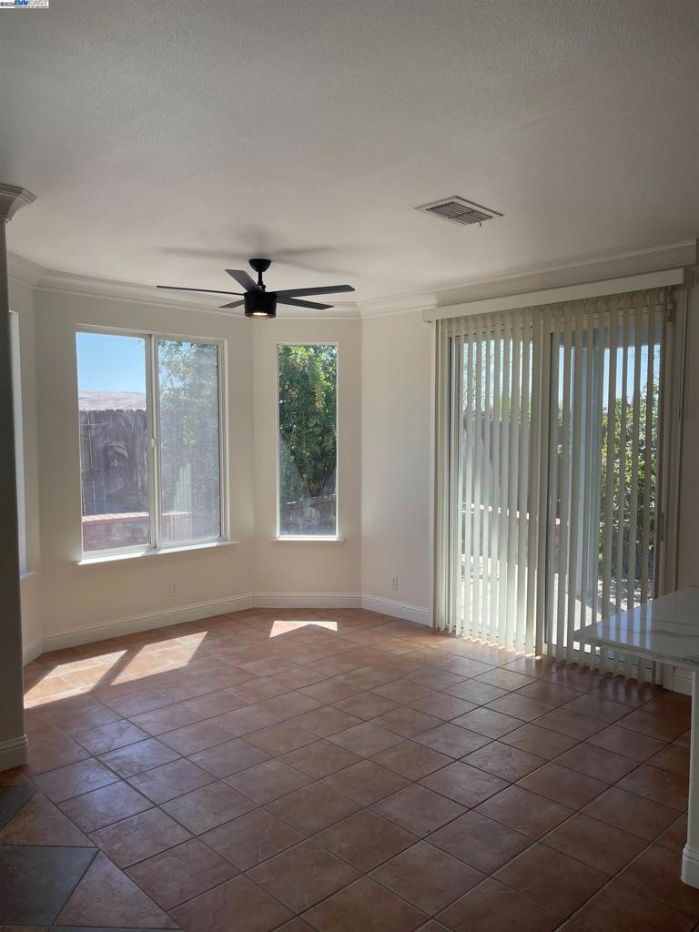 TRACY GARDENS - Residential