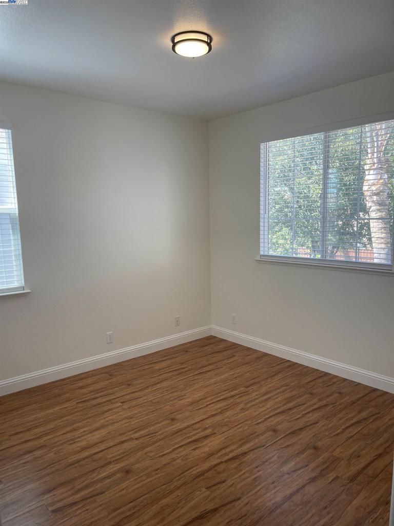 TRACY GARDENS - Residential