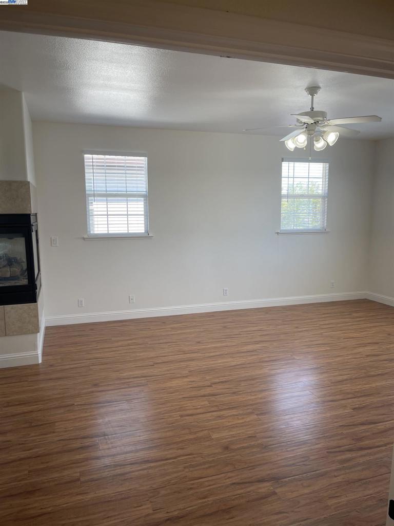 TRACY GARDENS - Residential