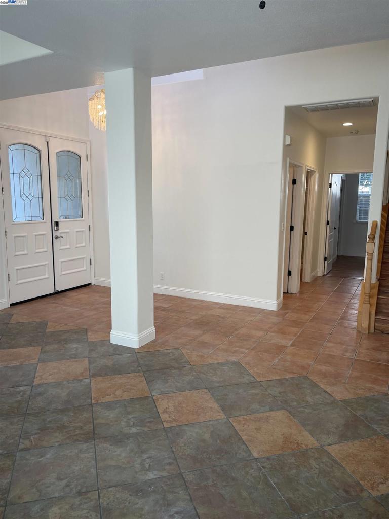 TRACY GARDENS - Residential