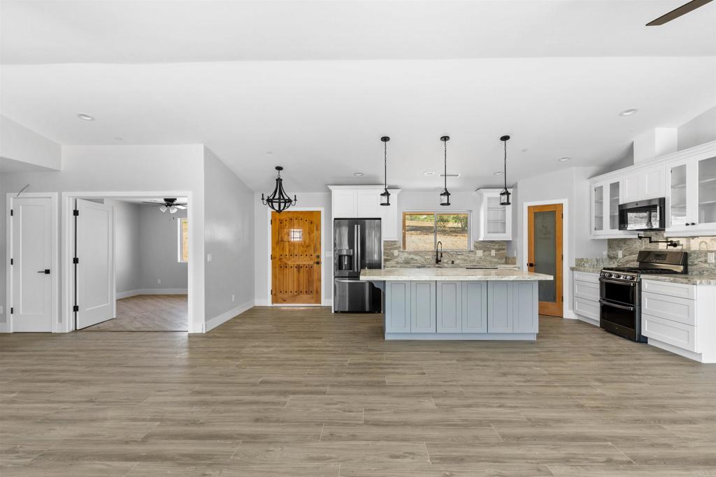 15670 Fruitvale Road