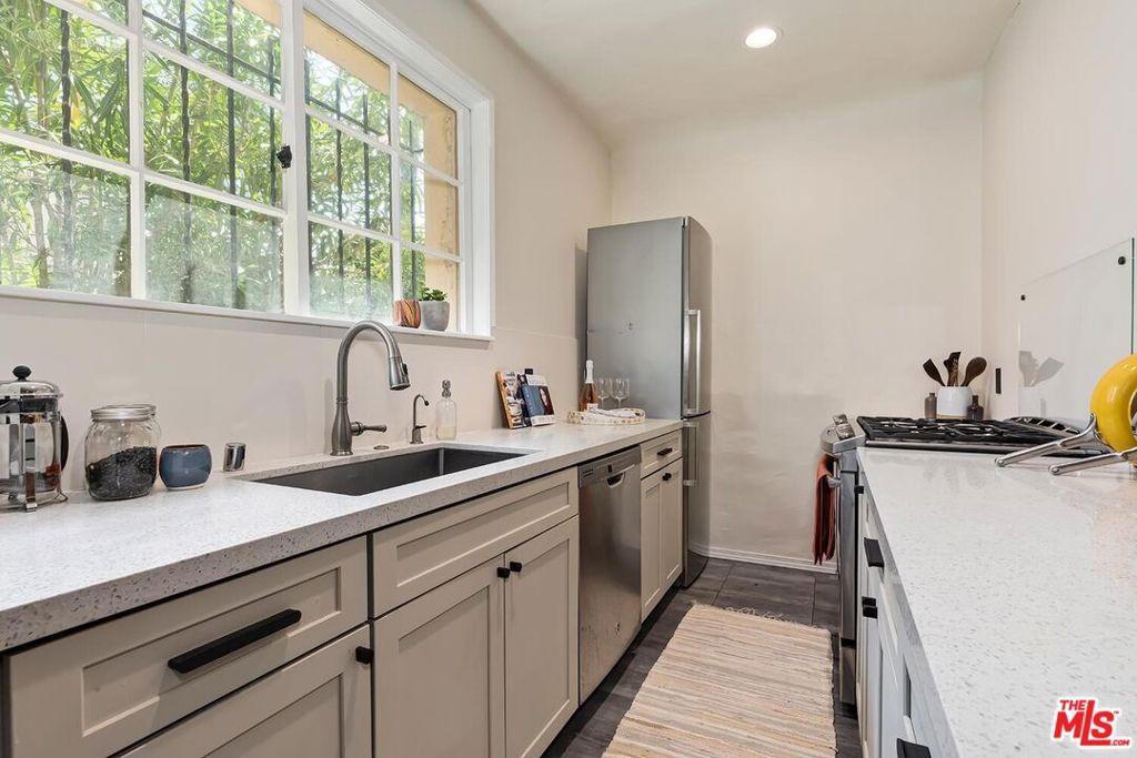 Photo of 1345 N Hayworth Avenue #1, West Hollywood, CA 90046 (MLS # 26656855)