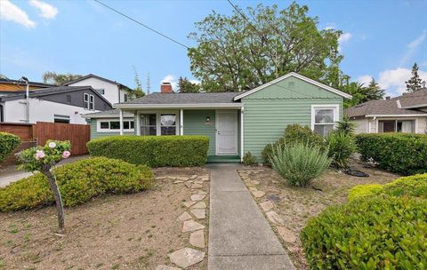 Photo of San Jose, CA 95128 (MLS # ML82042129)