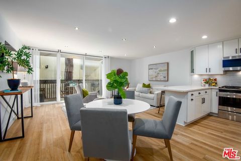 Photo of 5901 Canterbury Drive #5, Culver City, CA 90230 (MLS # 25585261)