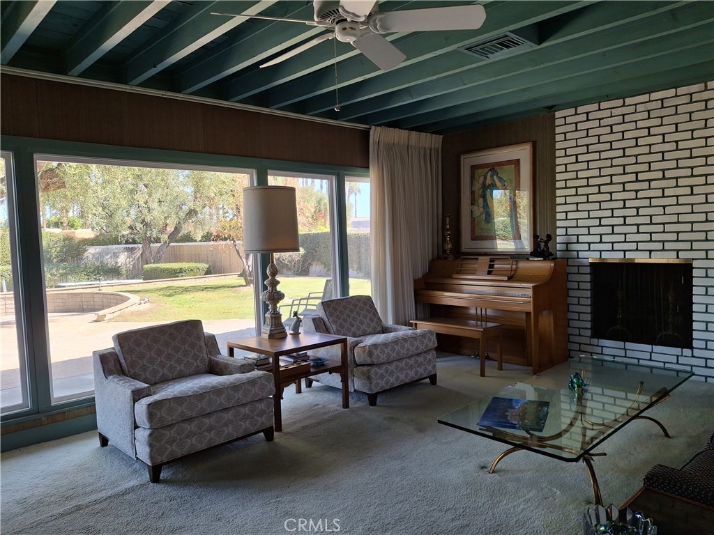 72424 Desert Drive