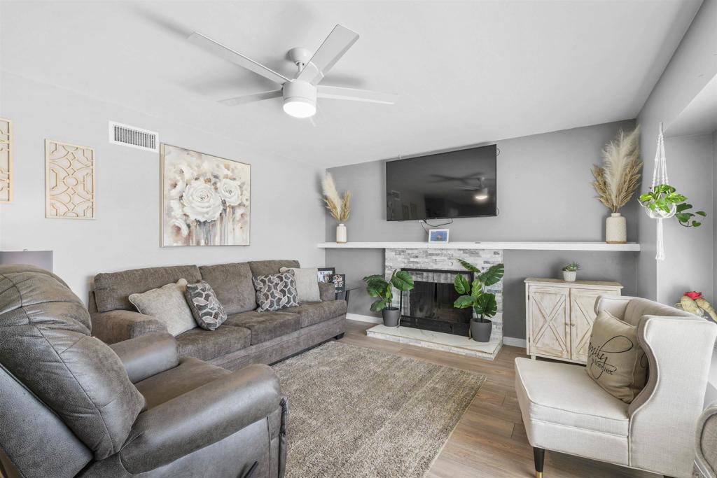820 Blackwood Dr