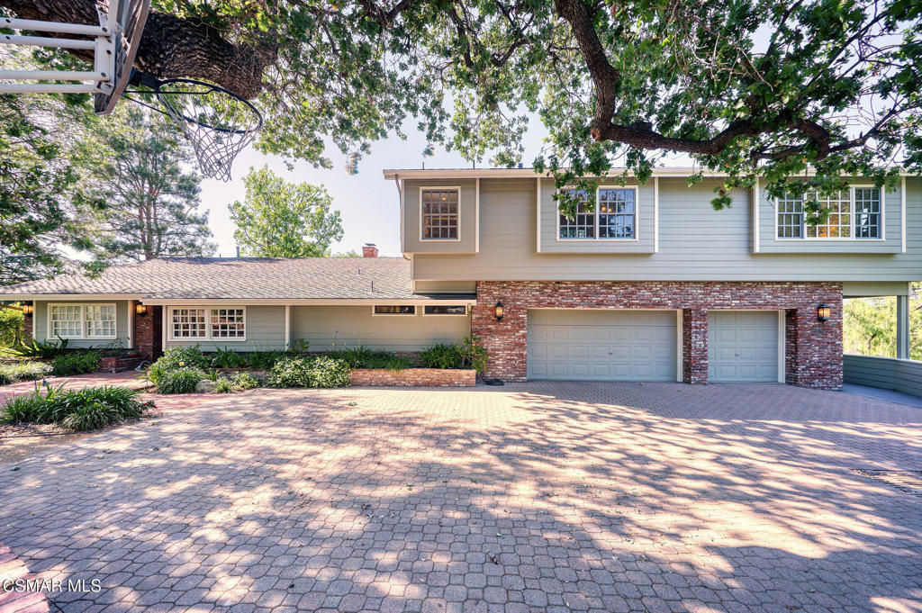 22101 Mulholland Drive