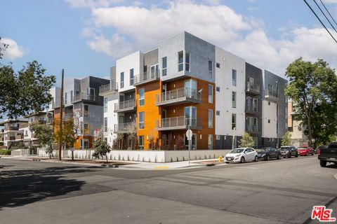 Photo of 5801 Camerford Avenue #310, Los Angeles, CA 90038 (MLS # 25611841) Photo of 5801 Camerford Avenue #310, Los Angeles, CA 90038 (MLS # 25611841)