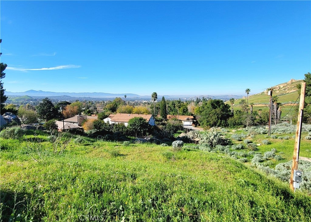 2935 Galaxie Heights Road