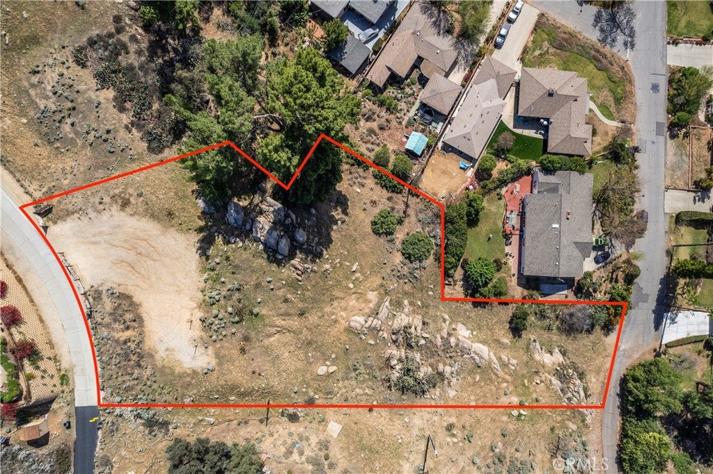 2935 Galaxie Heights Road