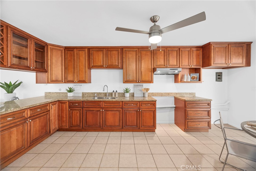 2500 S Salta Street 43