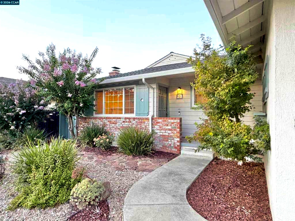 926 Sassel Avenue