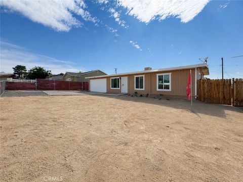 Photo of 6848 Quail Spring Avenue, 29 Palms, CA 92277 (MLS # IV26093341)