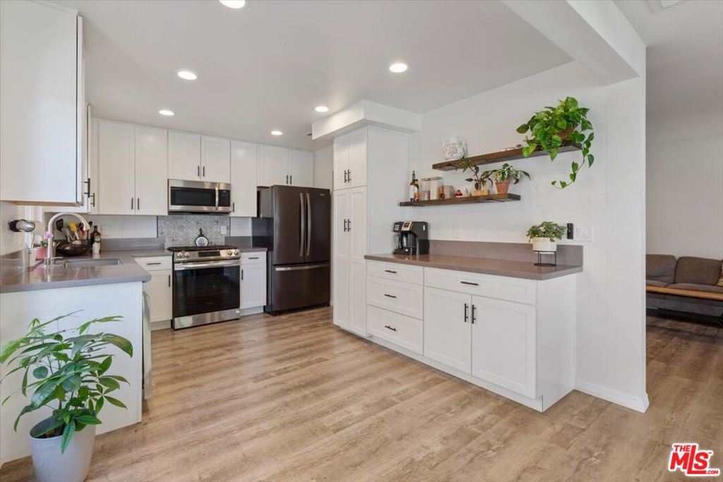 266 S Foley Place 268