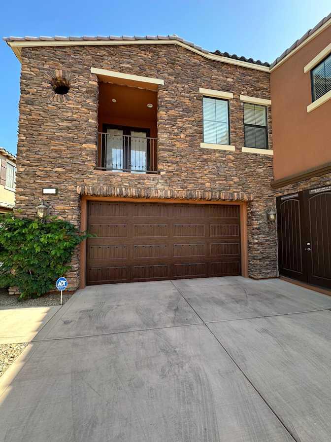 ROOM FOR RENT! The Perfect Lease Opportunity Awaits at 3255 Via Giorna, Palm Desert. Are you a business professional, traveling nurse, or someone searching for the ideal home-away-from-home? Whether you need a short-term stay of 1 to 6 months or prefer something longer, this lease option is designed to give you comfort, convenience, and style all in one. Located in the heart of Palm Desert, near Eisenhower Medical Center, and a short drive to Desert Regional Medical Center, this property offers easy access to everyday essentials, including grocery stores, gas stations, restaurants, Costco, and Home Depot, with quick and convenient freeway access. Step inside and you'll find an ultra-clean, fully furnished condo featuring stainless steel appliances, granite slab countertops, a breakfast bar, washer and dryer, pantry, cozy fireplace, and even garage parking. Nestled within the gated, upscale Brava community, you'll also enjoy resort-style amenities, including a clubhouse, sparkling swimming pools, beautifully maintained grounds, security cameras, and a secure, private environment. Every detail has been thoughtfully designed to make your stay effortless, enjoyable, and worry-free. This is more than a lease, it's your lifestyle, a home you'll love and appreciate from day one. The lease amount of $1,995 per month is for one-room. Please call to inquire.