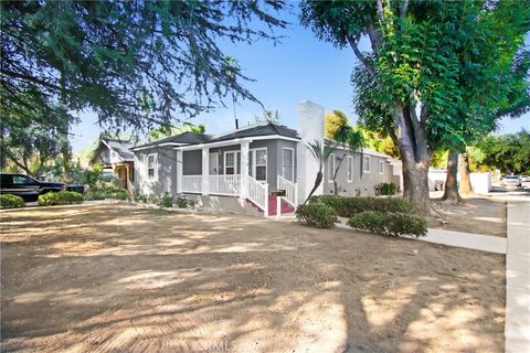 Photo of 710 W Marshall Blvd, San Bernardino, CA 92404 (MLS # TR25254329)