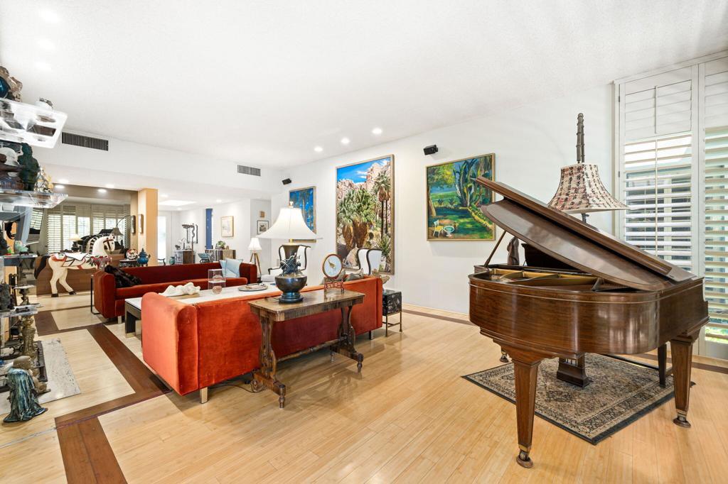 The Springs C.C. - Residential