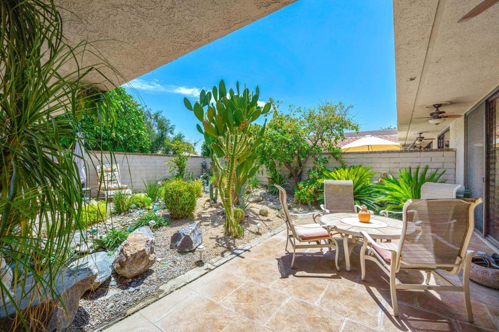 The Springs C.C. - Residential