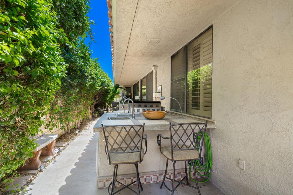 The Springs C.C. - Residential