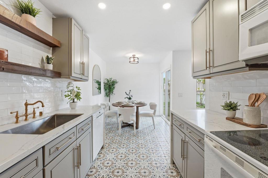 1420 Hilltop Drive 403