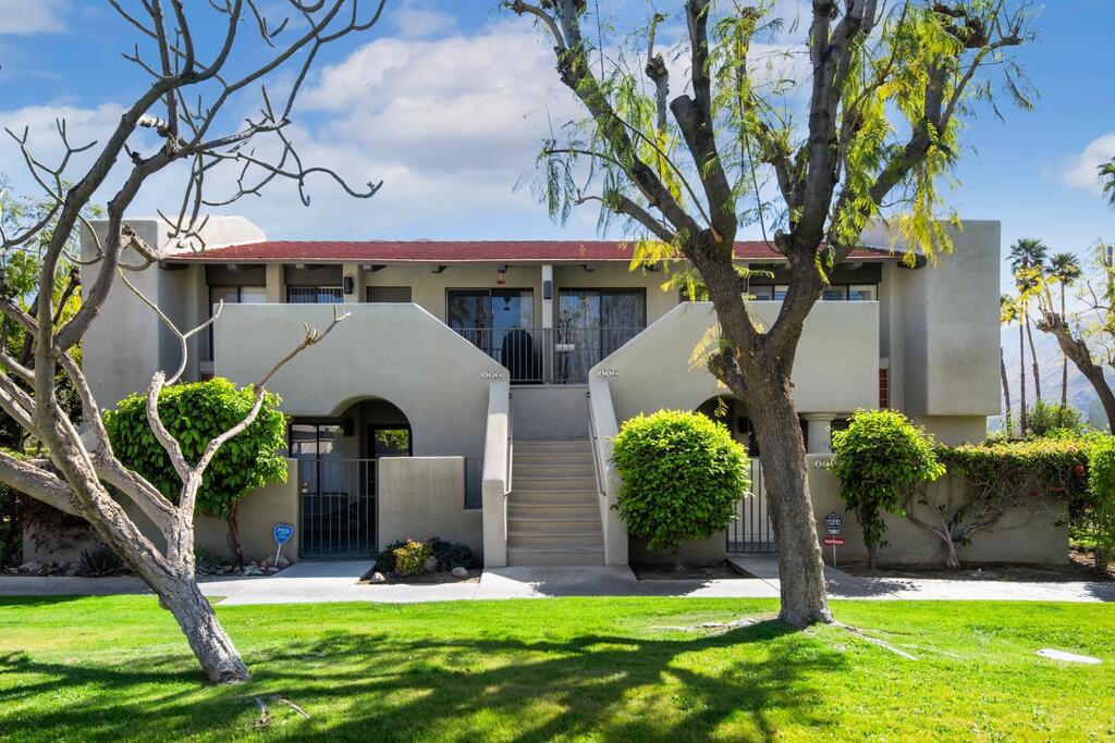 351 N Hermosa Drive 4b2