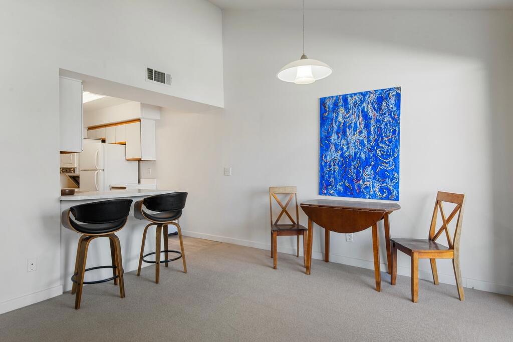 351 N Hermosa Drive 4b2