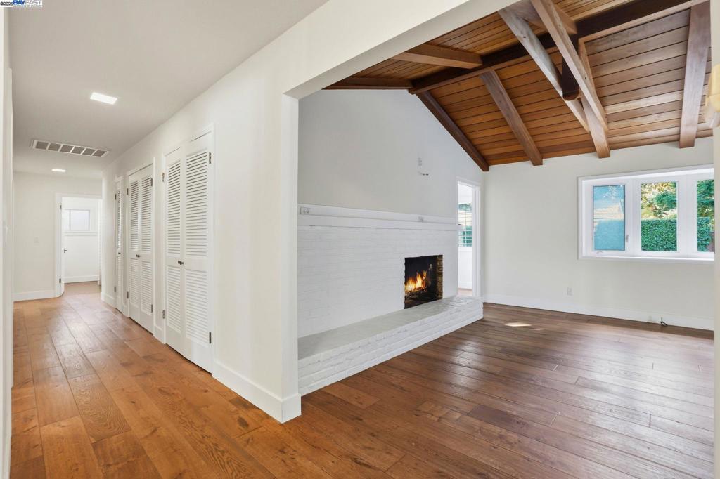 DANVILLE - Residential Lease