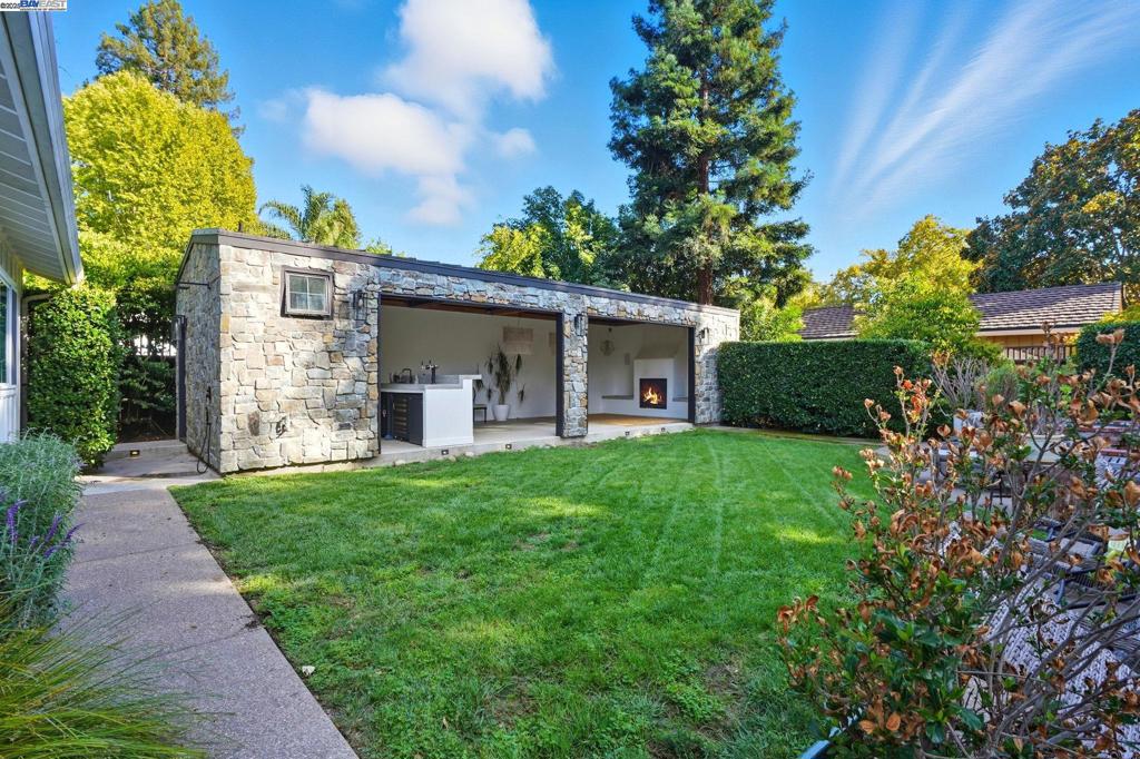 DANVILLE - Residential Lease