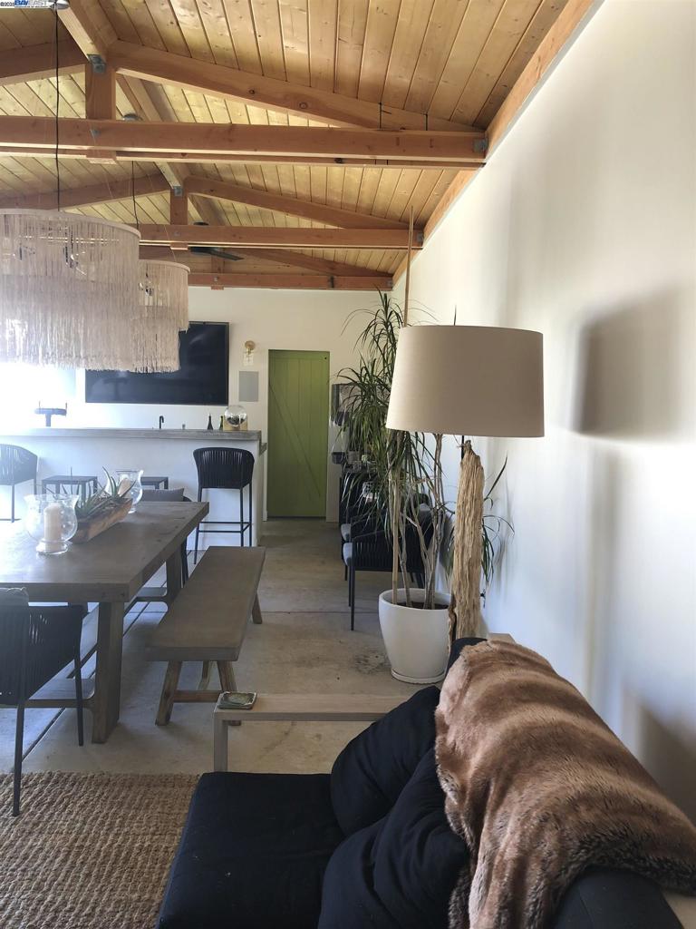 DANVILLE - Residential Lease