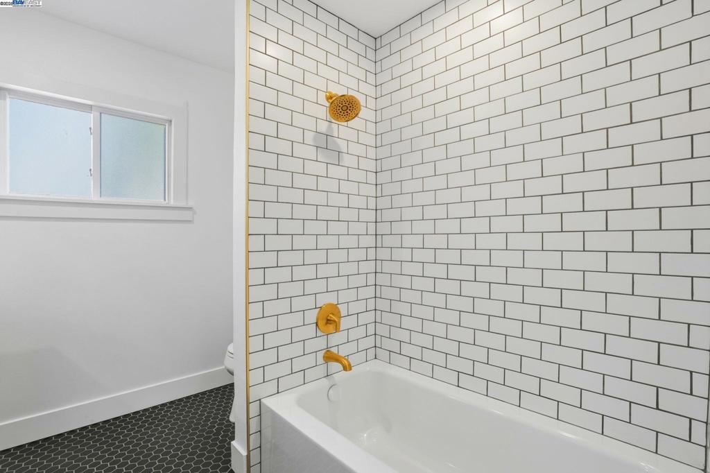 DANVILLE - Residential Lease