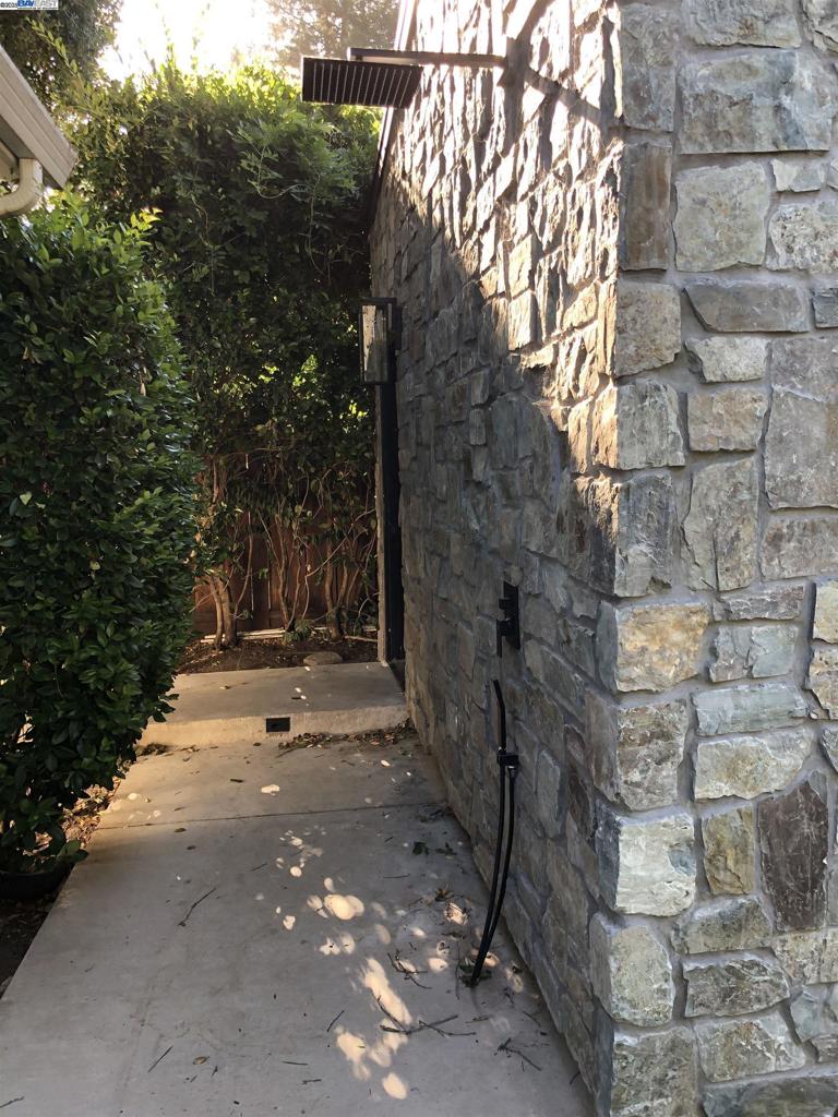 DANVILLE - Residential Lease