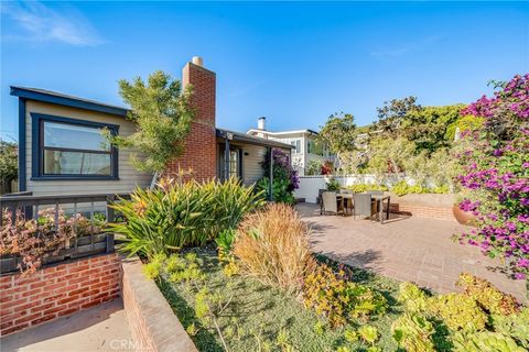 Tiny photo for 252 Chiquita St, Laguna Beach, CA 92651 (MLS # LG26009733)