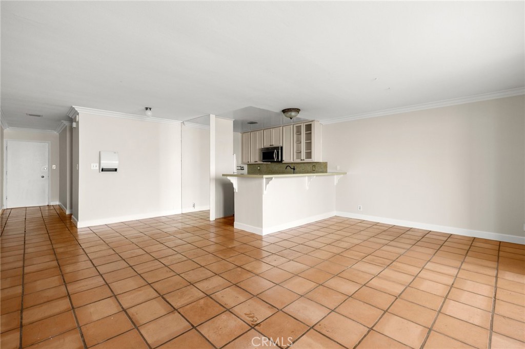 1187 E 3rd Street 104