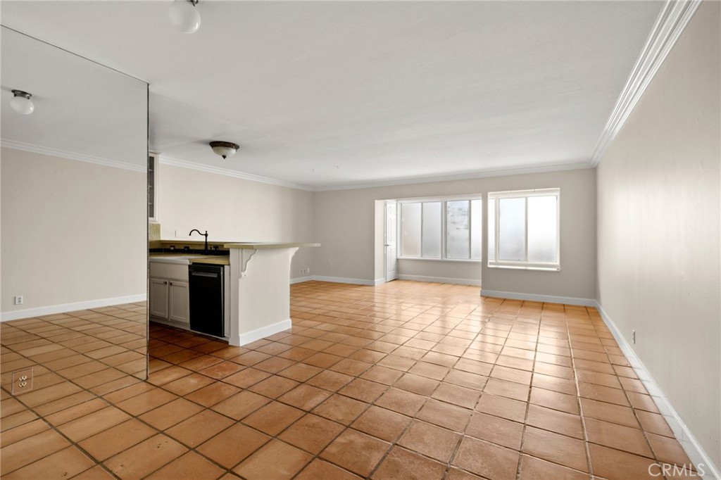 1187 E 3rd Street 104