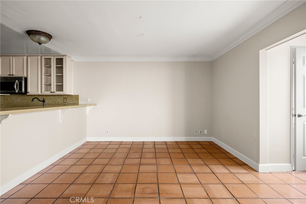 1187 E 3rd Street 104