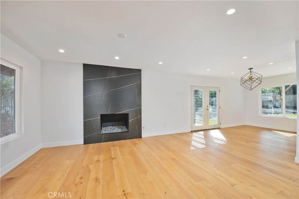 Photo of 22357 Welby Way, Canoga Park, CA 91303 (MLS # SR26039119)