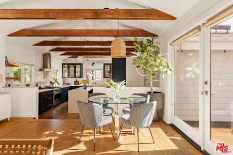 Photo of 8556 Ridpath Drive, Los Angeles, CA 90046 (MLS # 25627229)